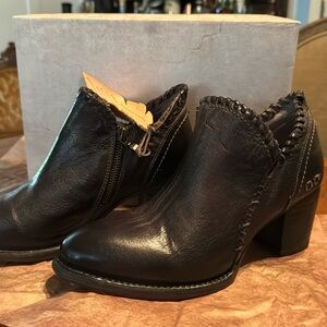 Bed Stu ankle boots zip side
